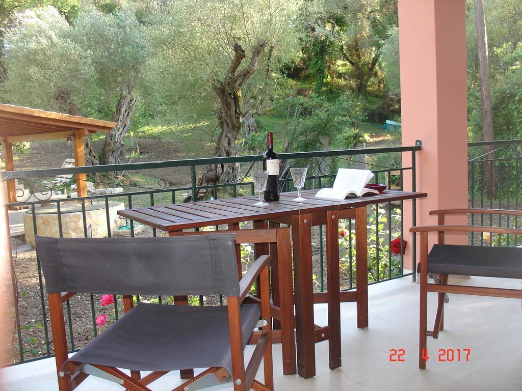 Villa Magia Ипсос Екстериор снимка