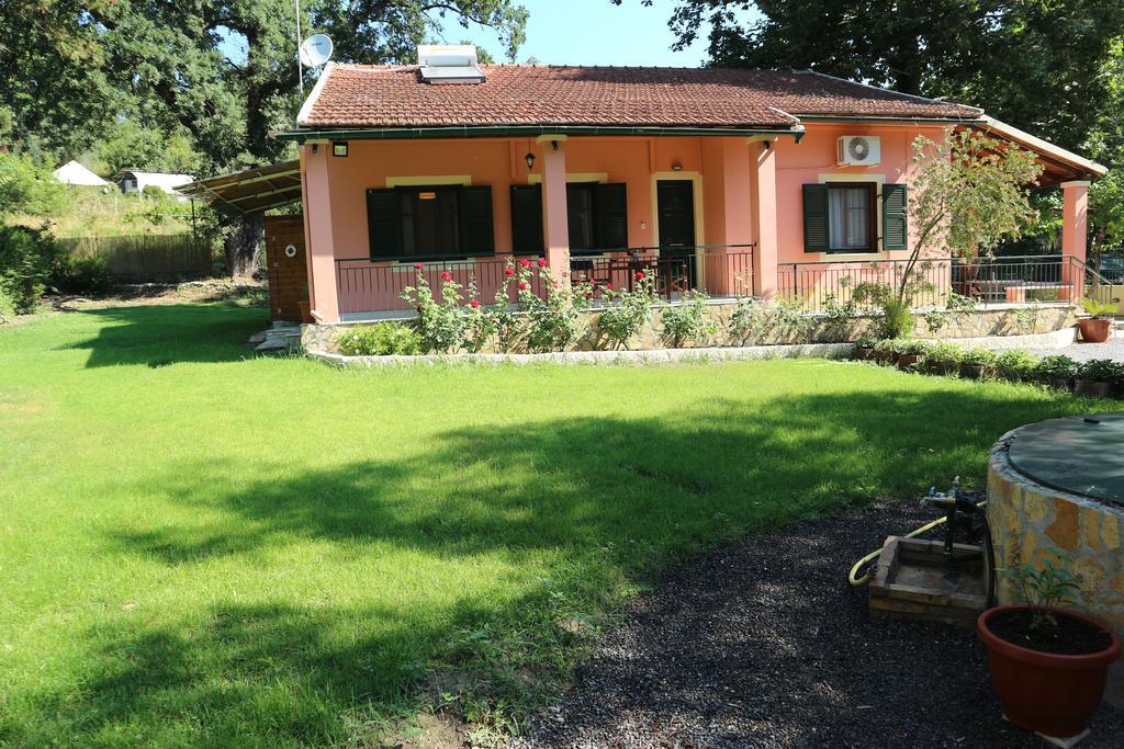 Villa Magia Ипсос Екстериор снимка