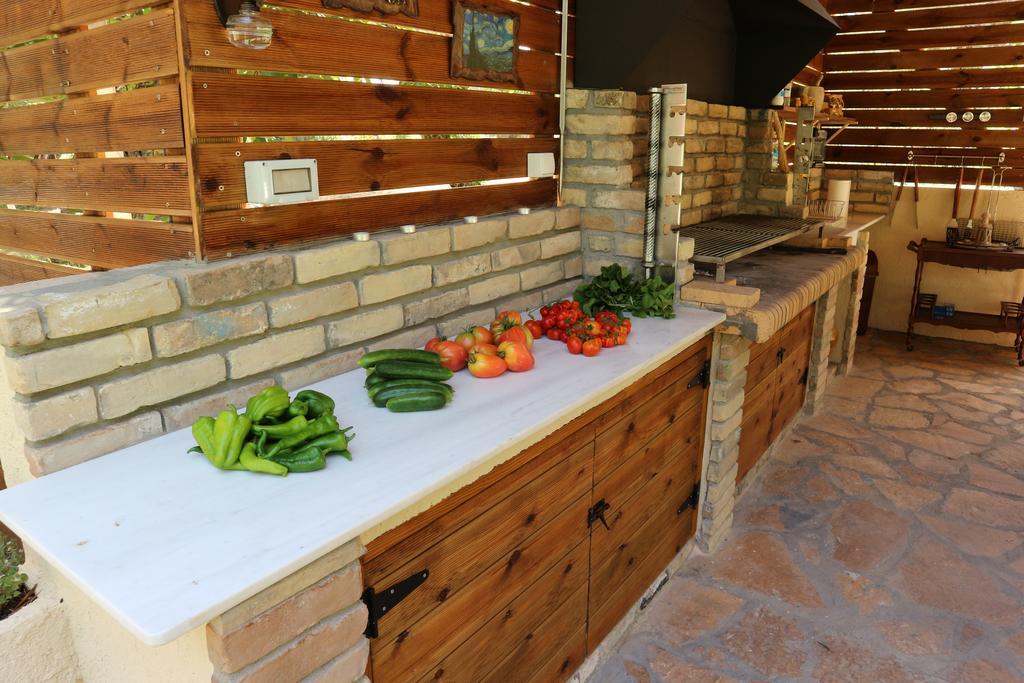 Villa Magia Ипсос Екстериор снимка