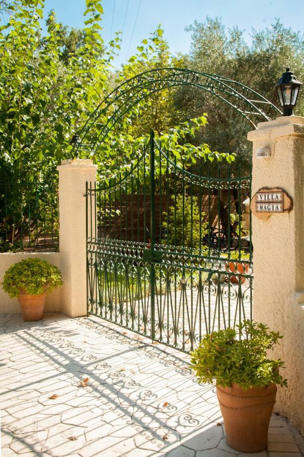 Villa Magia Ипсос Екстериор снимка